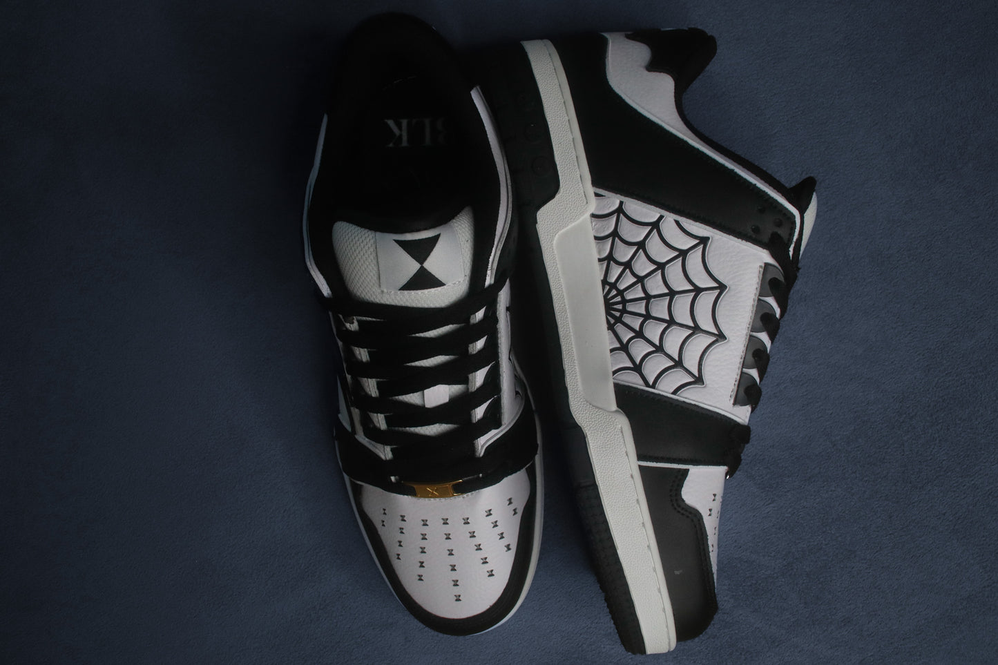 BLKWDW BLACK & WHITE LOWS